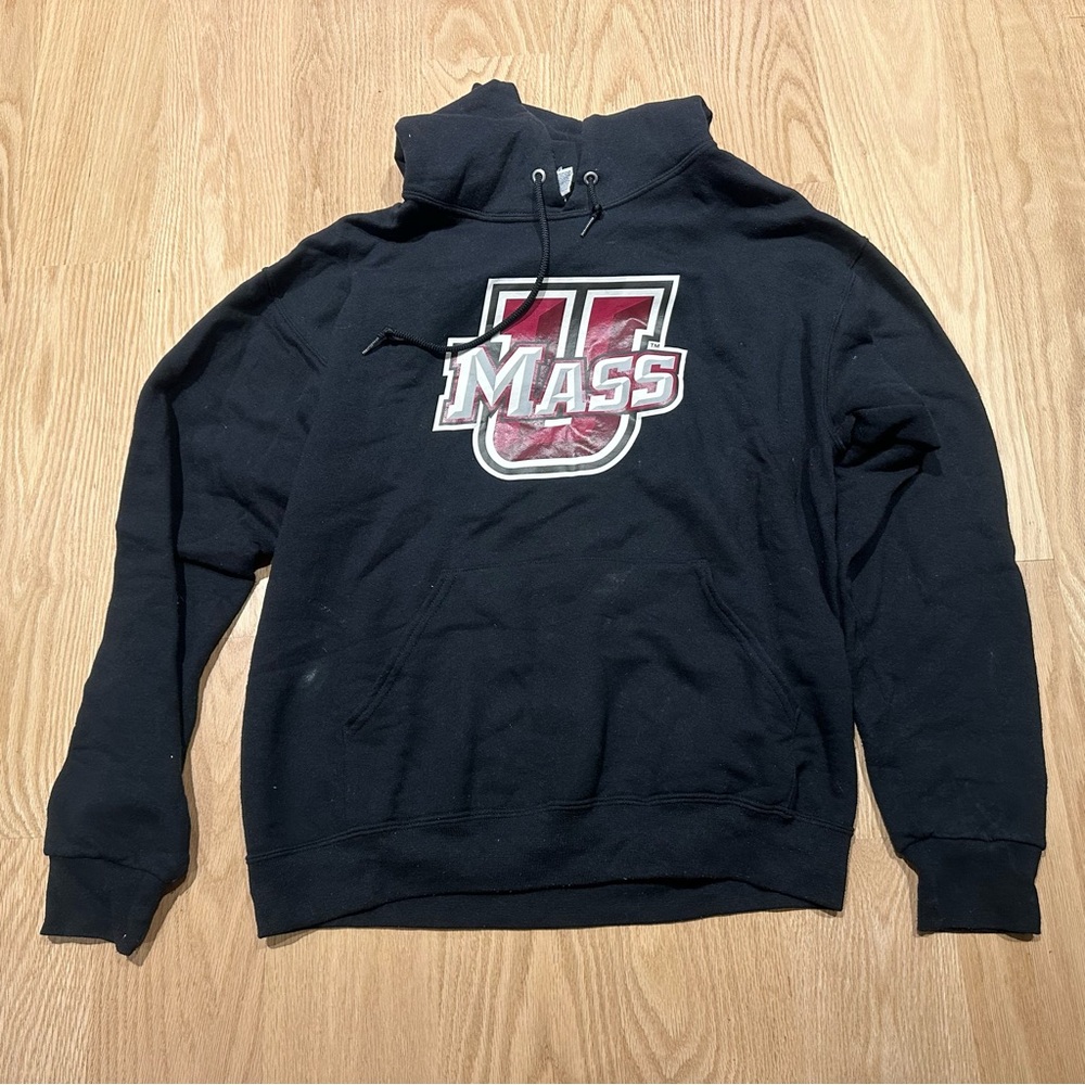 Medium Black Umass Hoodie